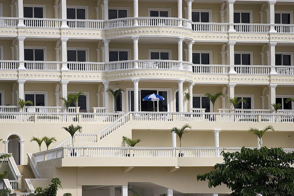 Eden Resort Karon Екстериор снимка